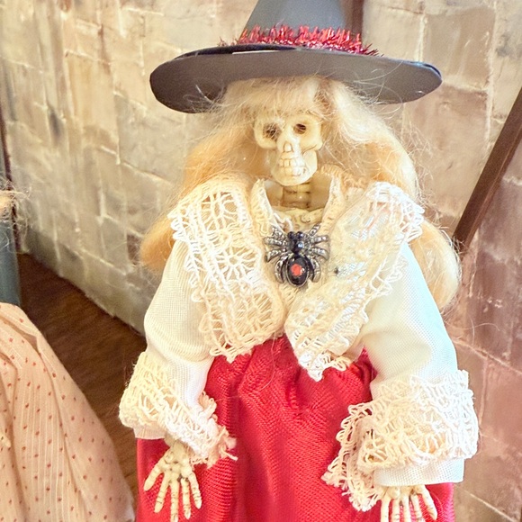 ❌SOLD❌OOAK Vintage Dressed Skeletons Made by Me! - Picture 13 of 17